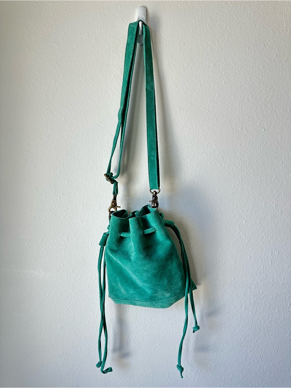Free People // Billie Suede Crossbody Bag - Kelly Green - Picture 2 of 9